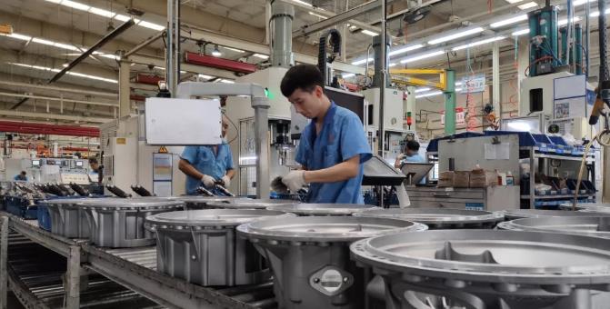 法士特：邁向齒輪行業(yè)&ldquo;冠軍之路&rdquo;