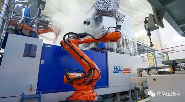 新突破!海天金屬3500T壓鑄機首件重型卡車變速箱殼體下線